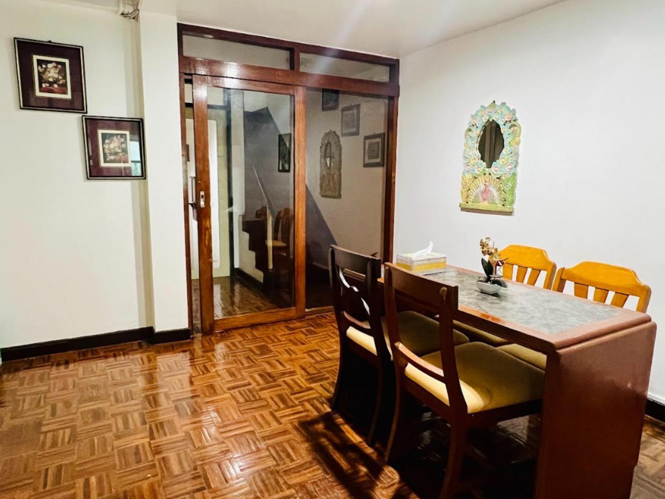 Nhà khách Ree House@soi Cowboy-asoke Bts-mrt *
